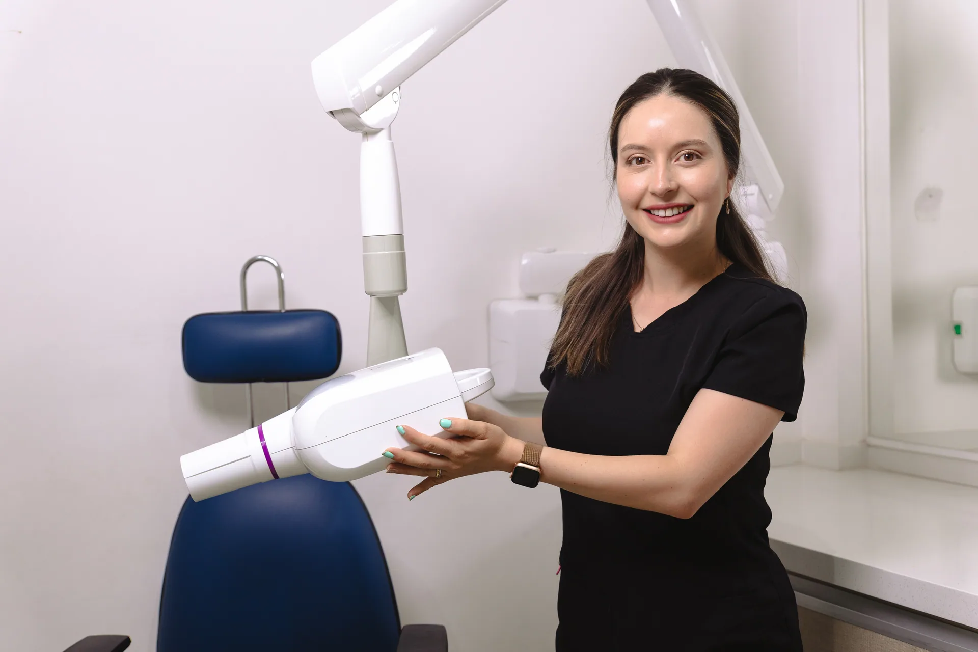 Box con sillón y equipo de radiografía intraoral de i-maxval Valdivia